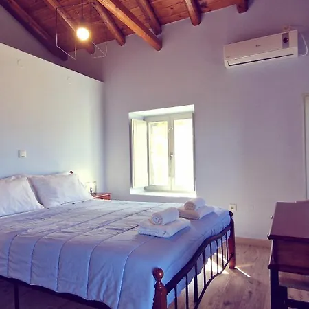 ゲストハウス Arxontiko Taygeti