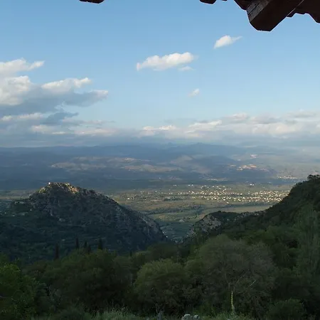 Pensión Arxontiko Taygeti