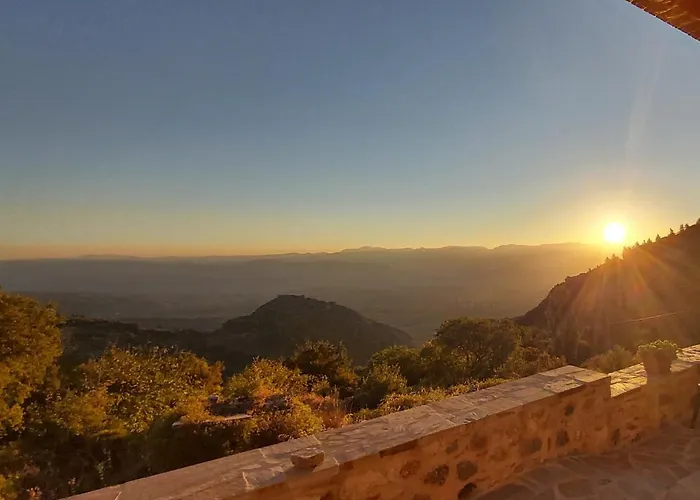 Arxontiko Taygeti Mystras